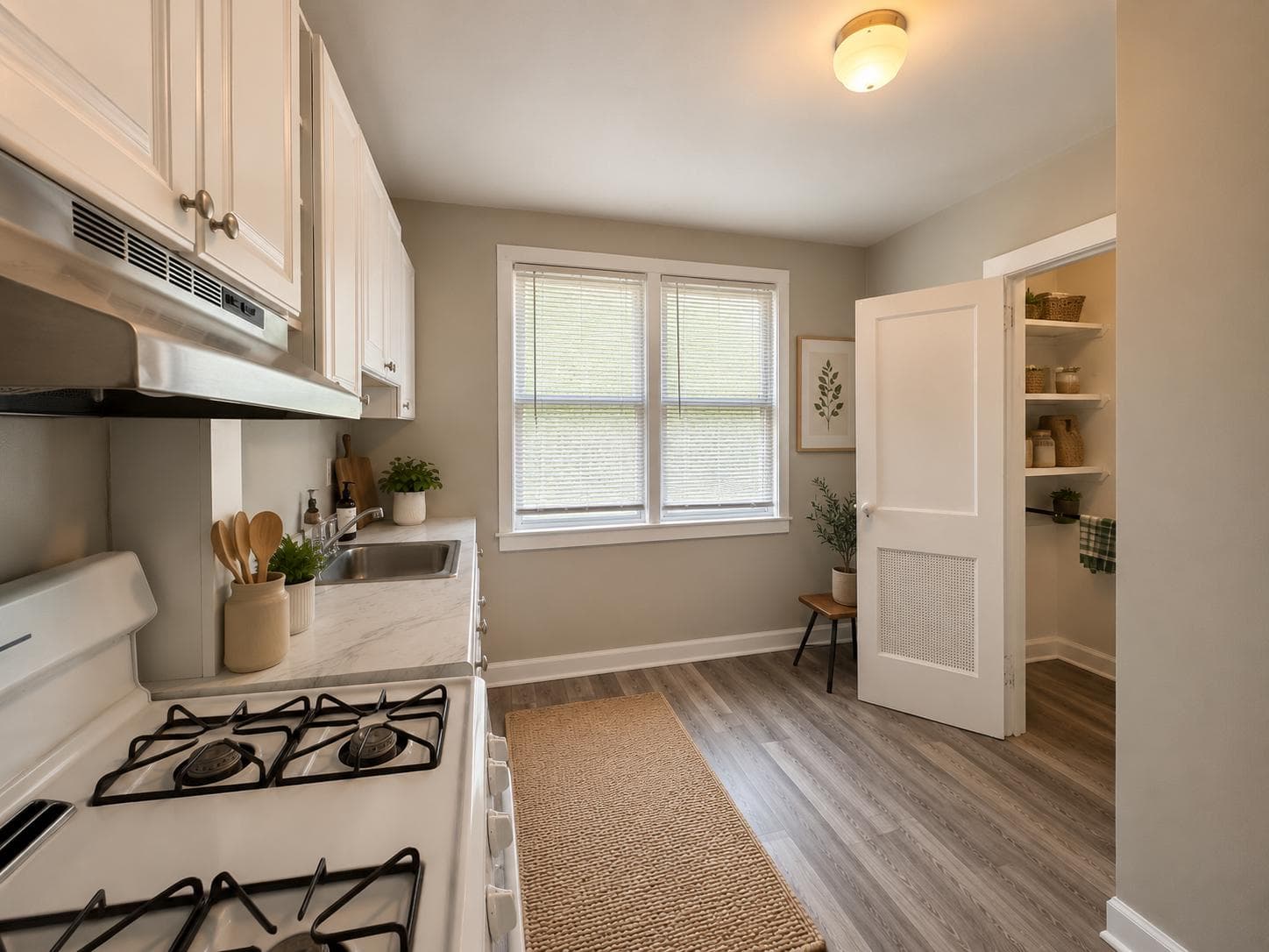 410 Austin Court photo 5
