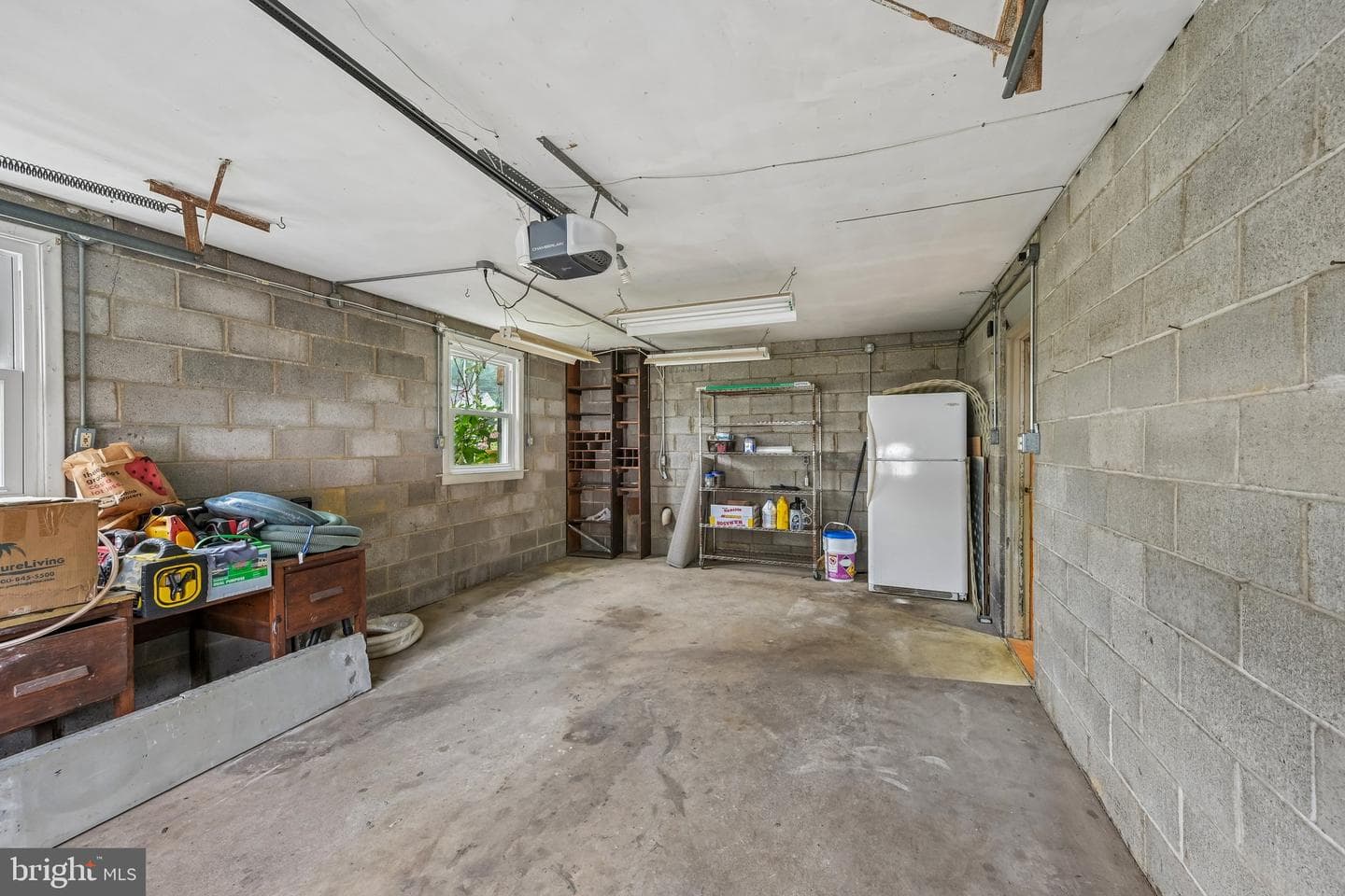 718 Agnes Avenue photo 45