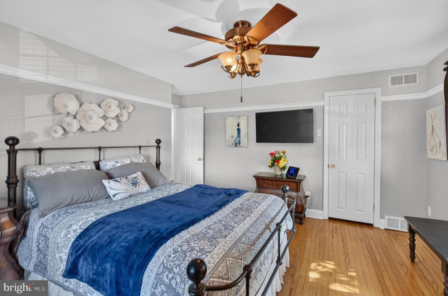 540 Hawarden Road photo 23