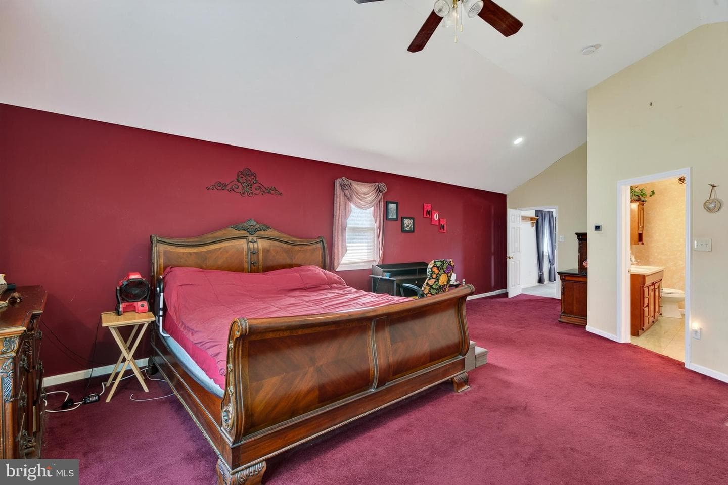 357 Swanage Drive photo 16