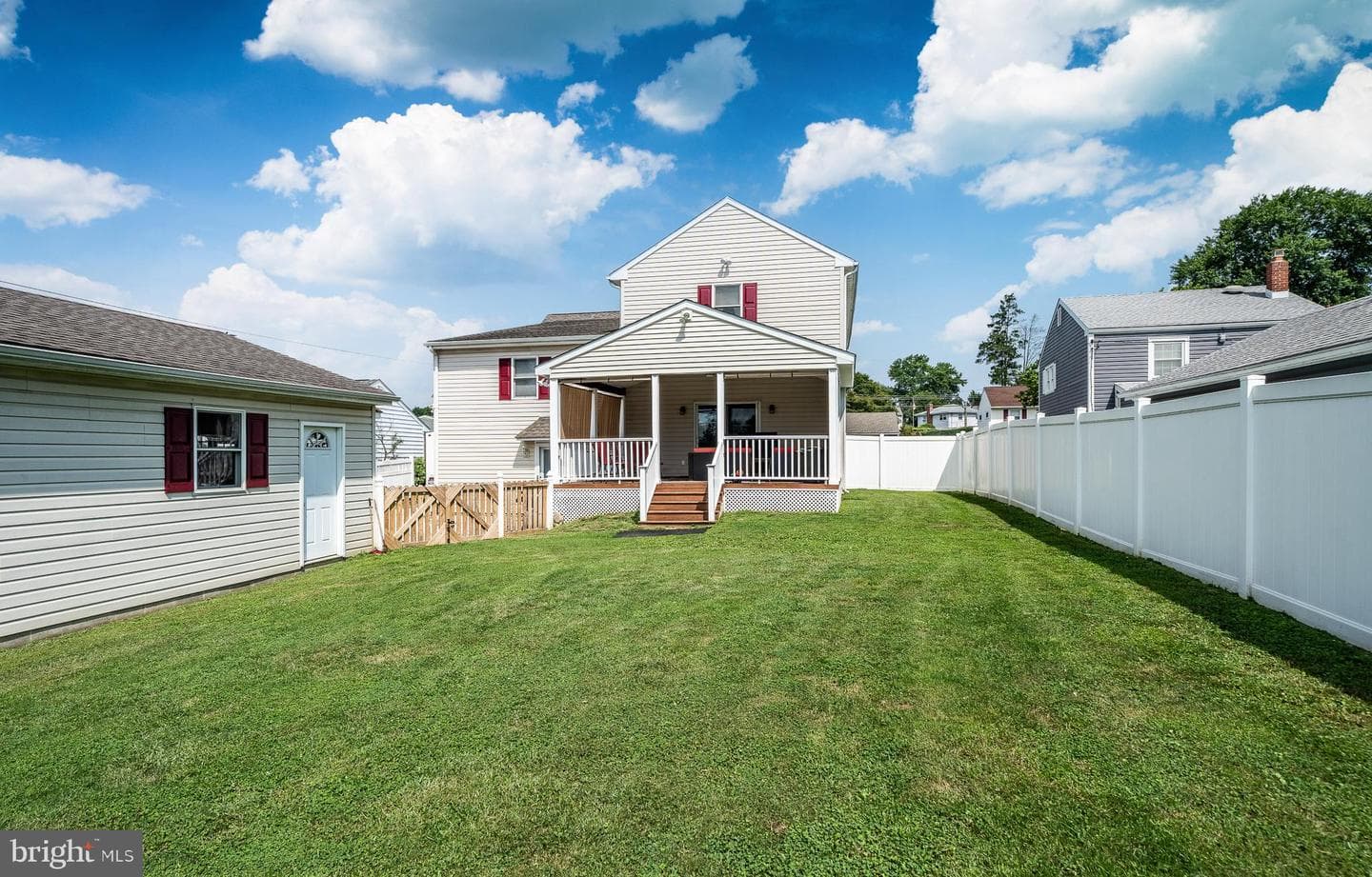 357 Swanage Drive photo 70