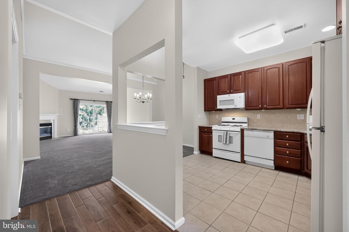 18 Dresner Circle photo 18