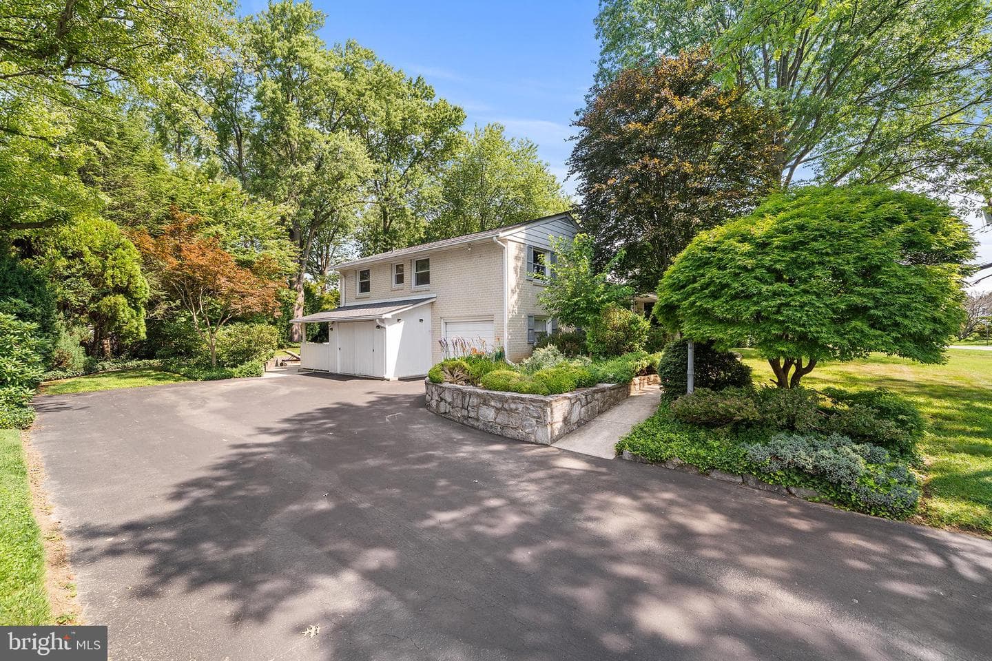 403 Meadow Lane photo 34