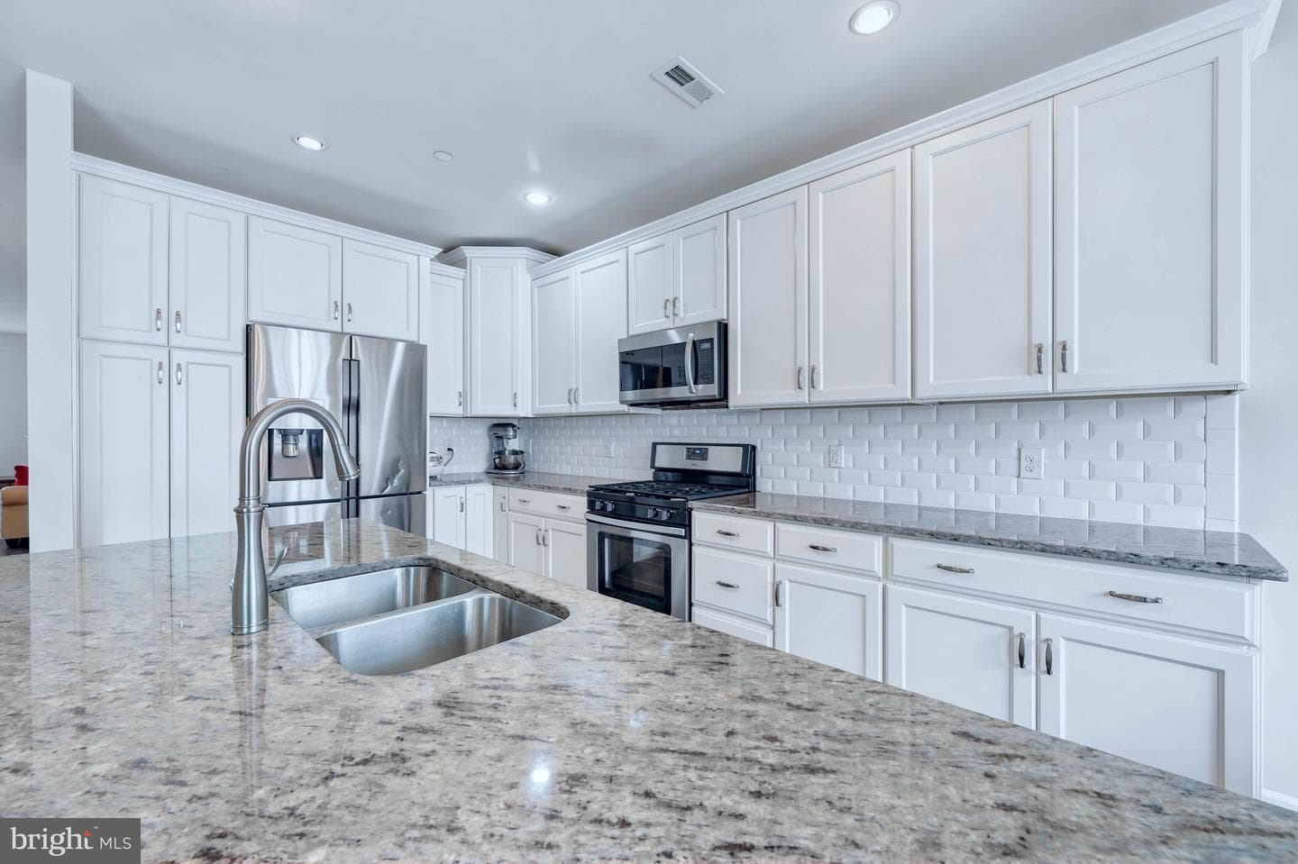 103b Jay Alley photo 11