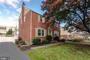 216 Wickford Road, Havertown