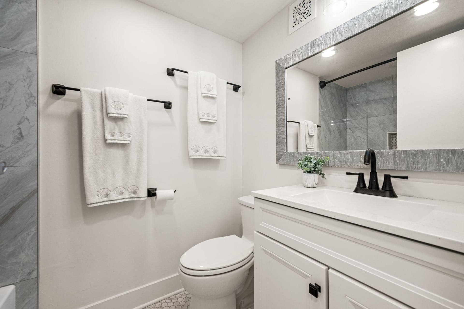 801 Yale Avenue #307 photo 18
