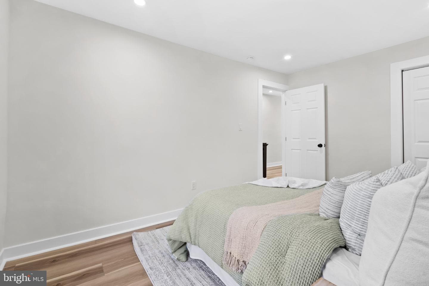 449 W Baltimore Avenue photo 16