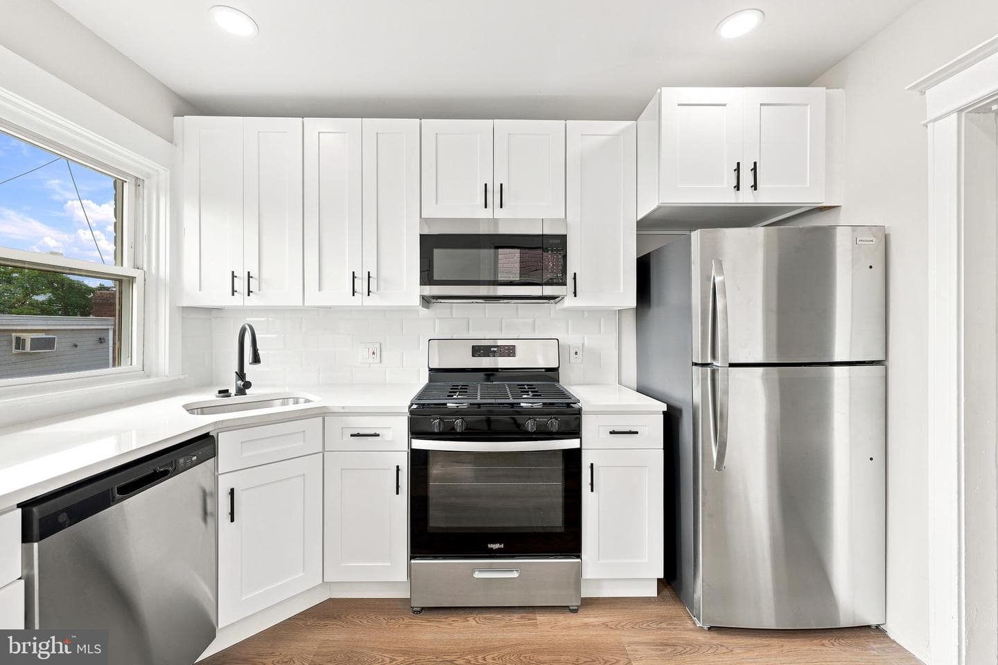 245 Copley Road photo 6