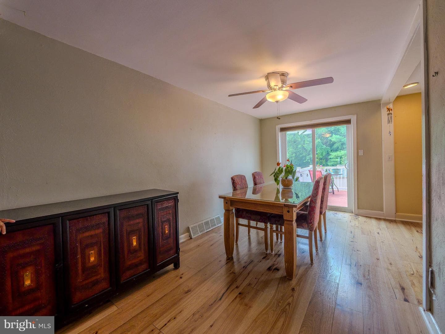 5360 Delmar Drive photo 9