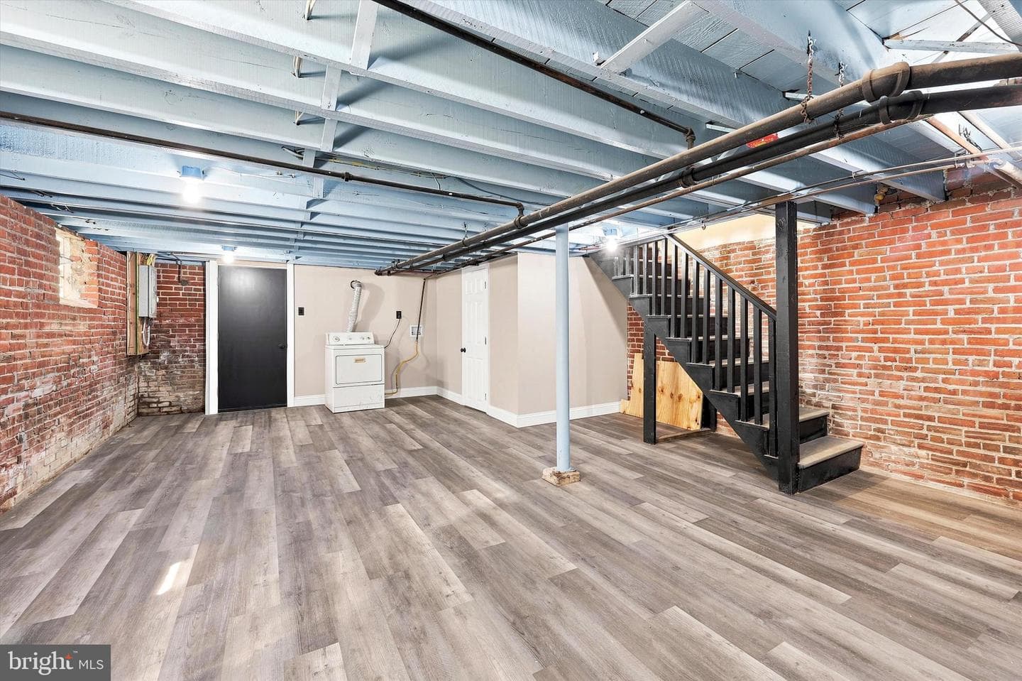 208 Marshall Avenue photo 13