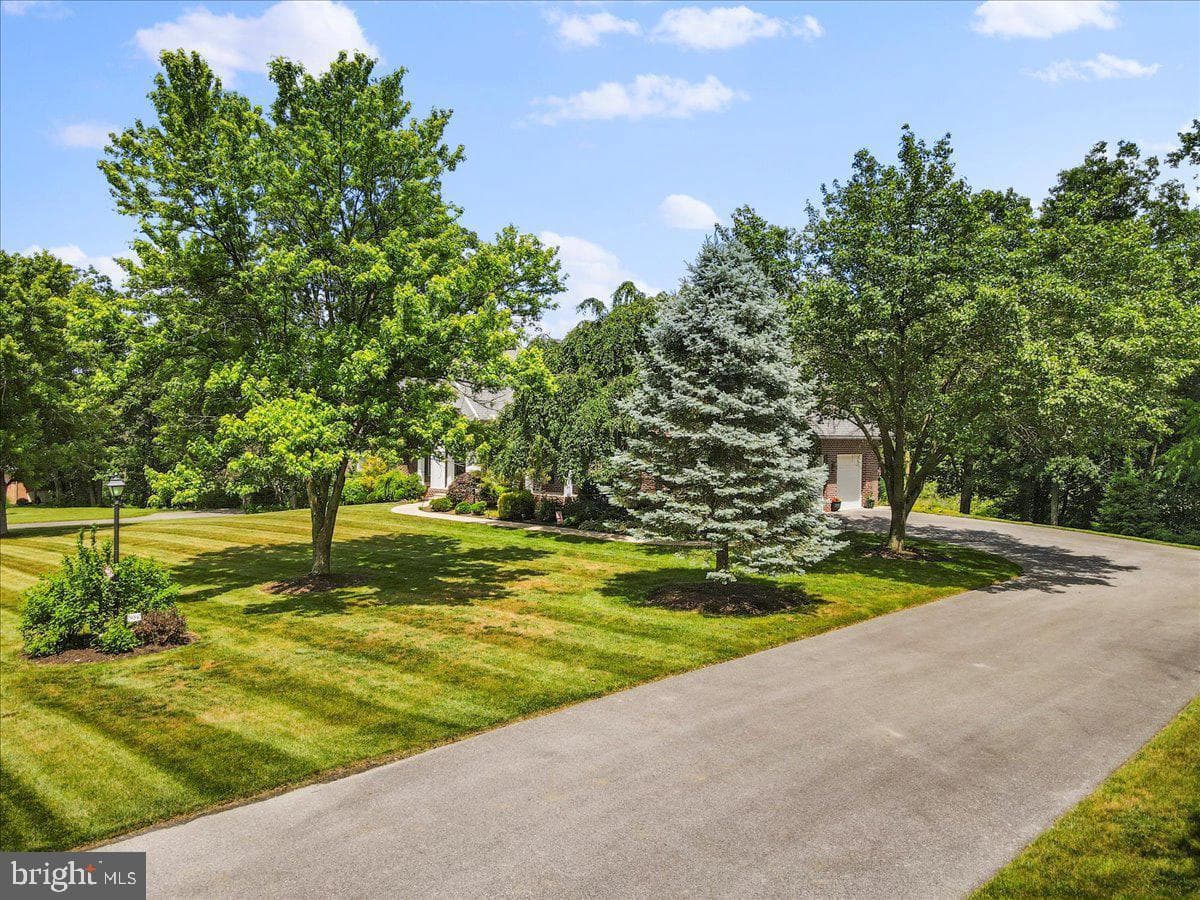 934 Samerica Drive photo 35