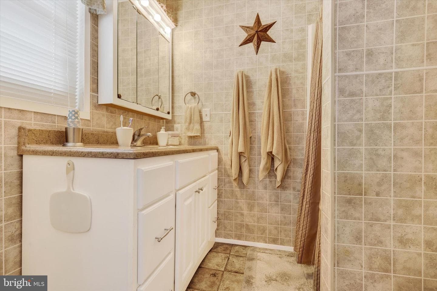 610 Westover Road photo 25