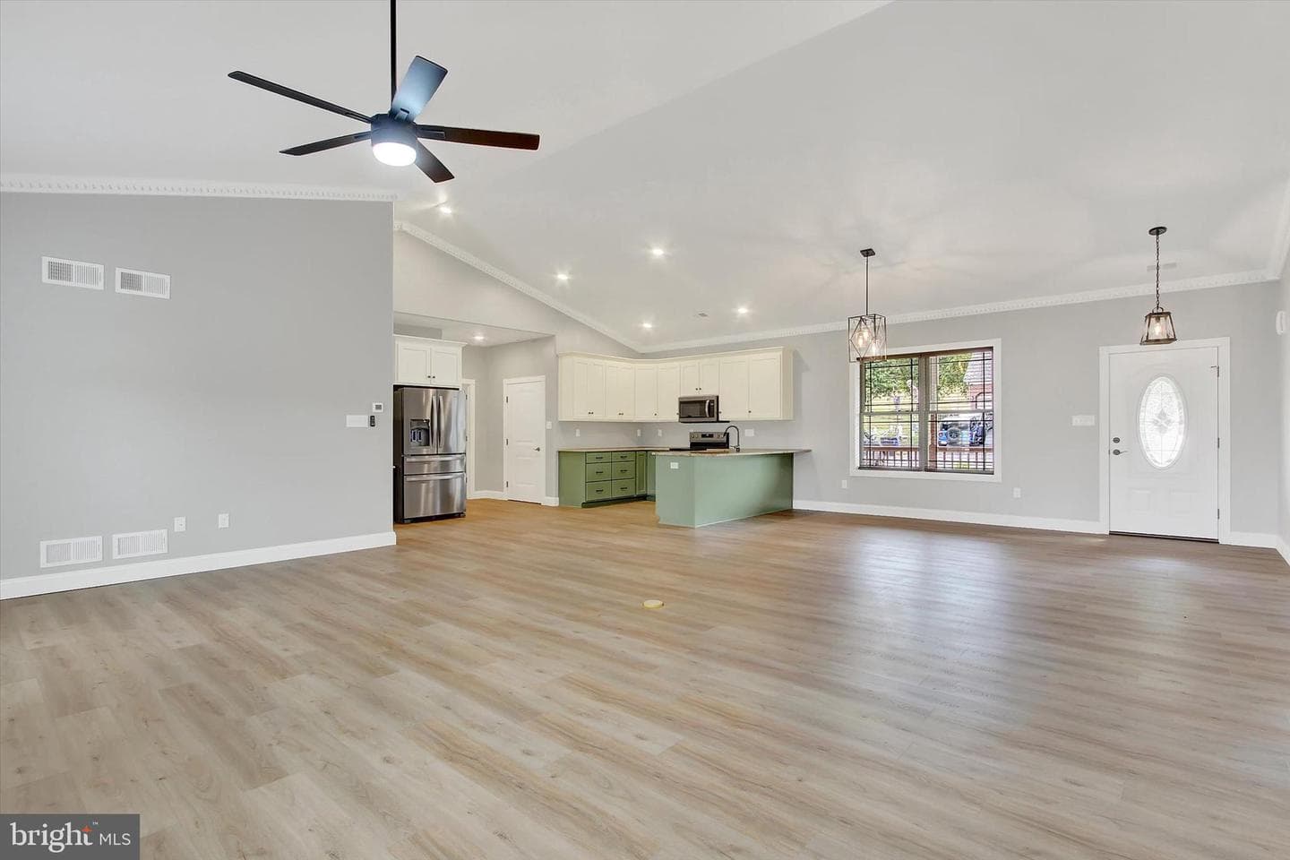 13189 Seneca Drive photo 15