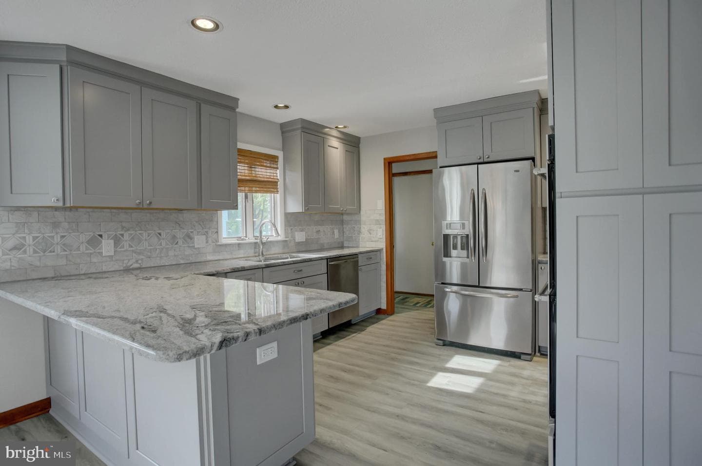 10050 Mccreary Road photo 32