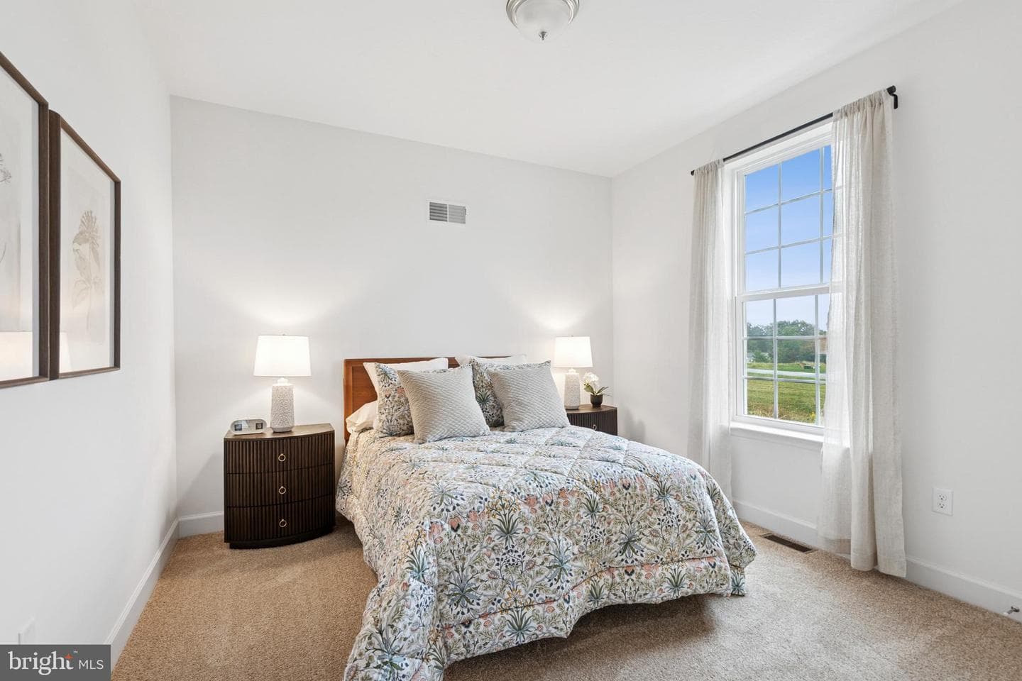 1520 Falcon Ln # 251 photo 33