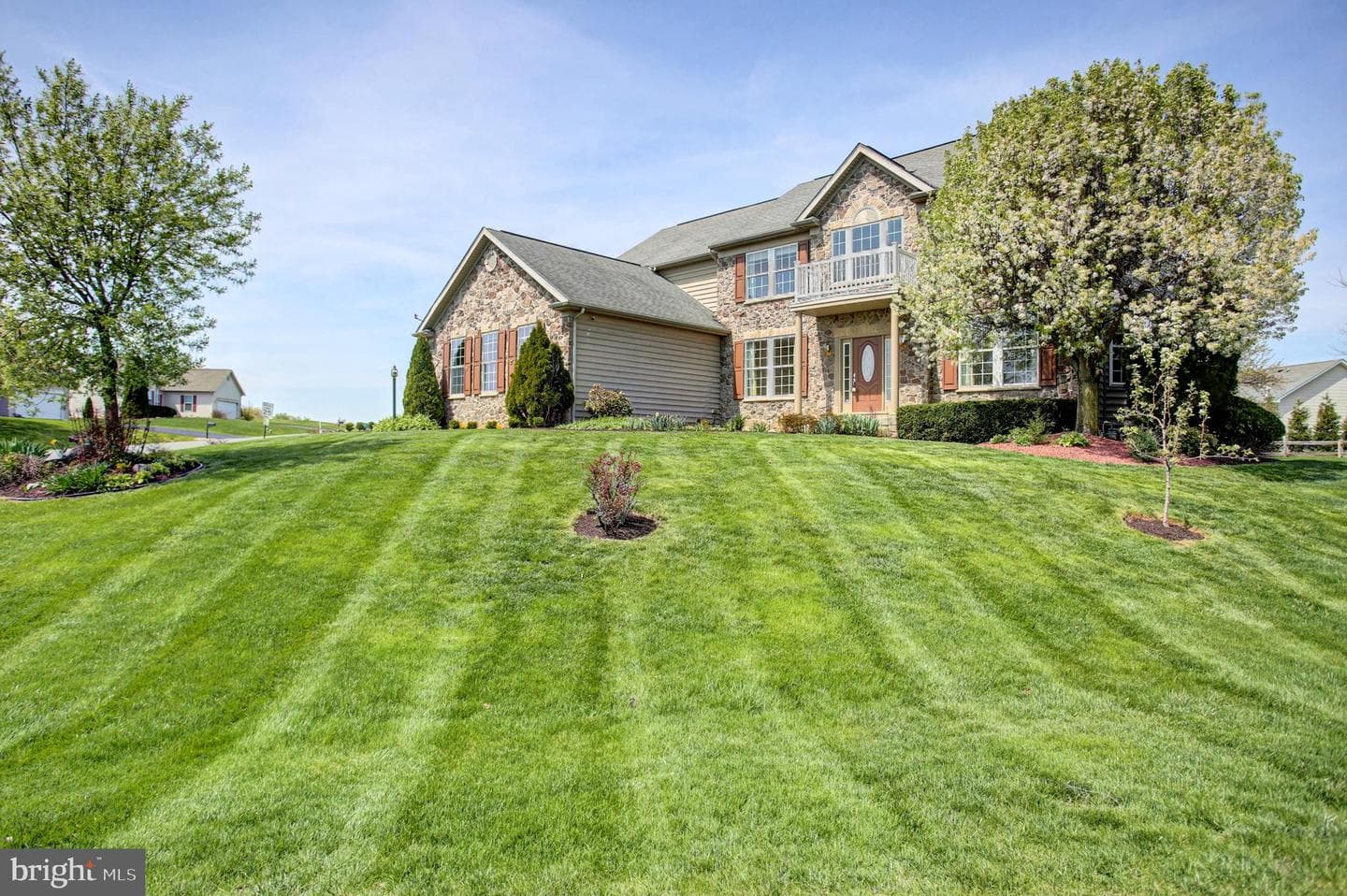 1223 E Pebblebrook Drive photo 4