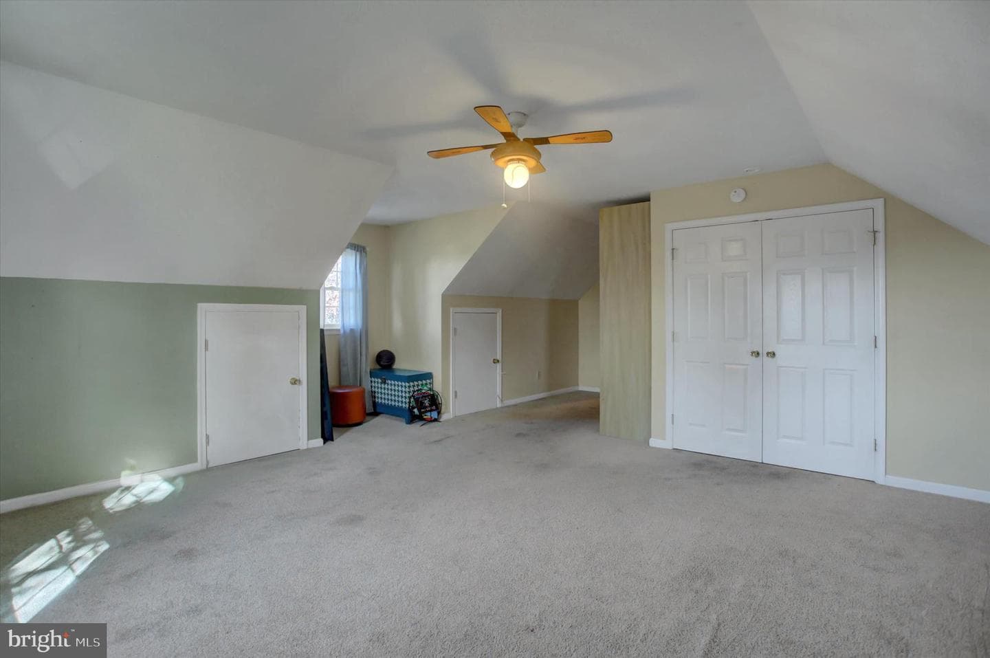 642 Eric Drive photo 44