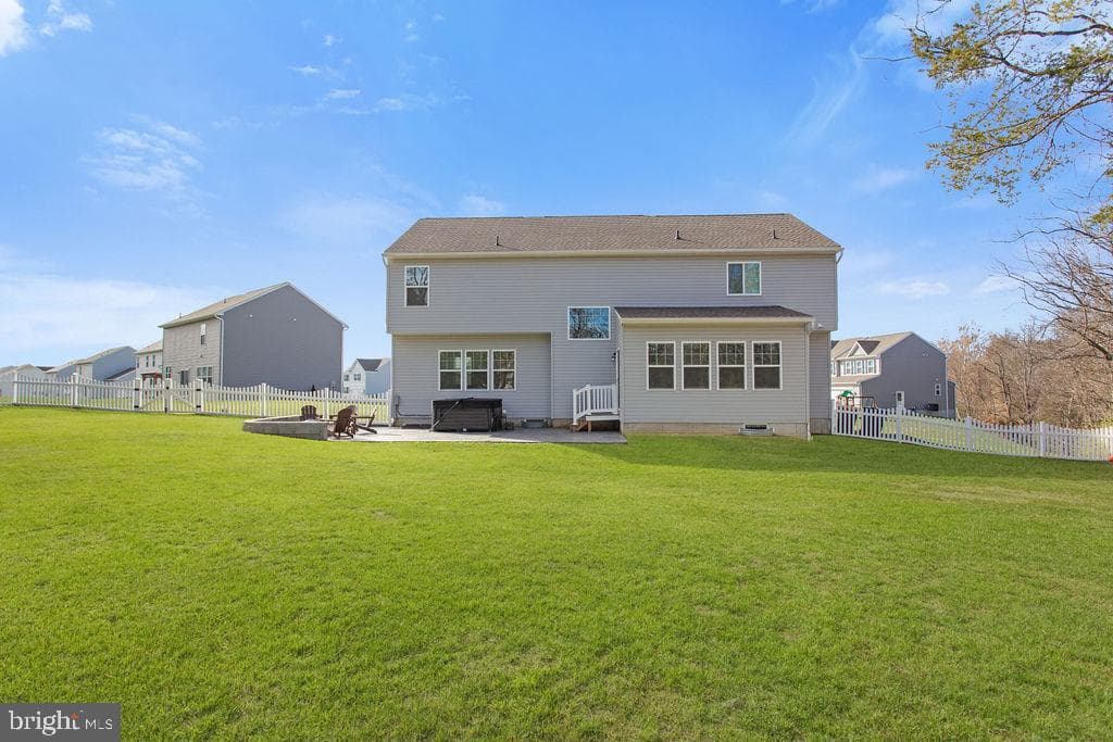 460 Paradise View Drive photo 4