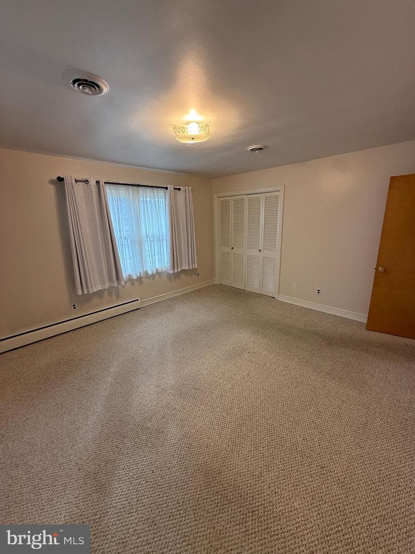 300 N Franklin Street photo 31