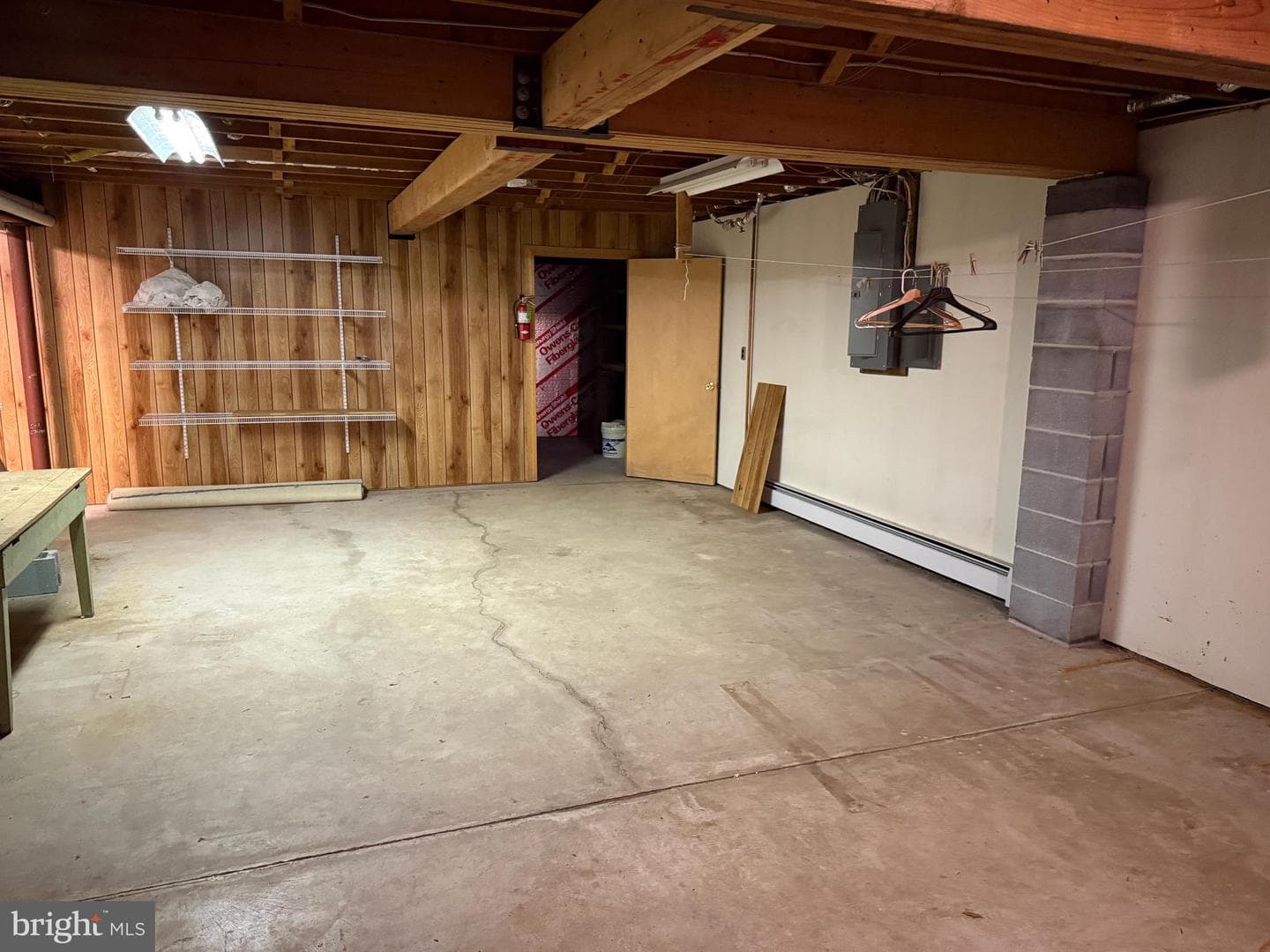 300 N Franklin Street photo 38