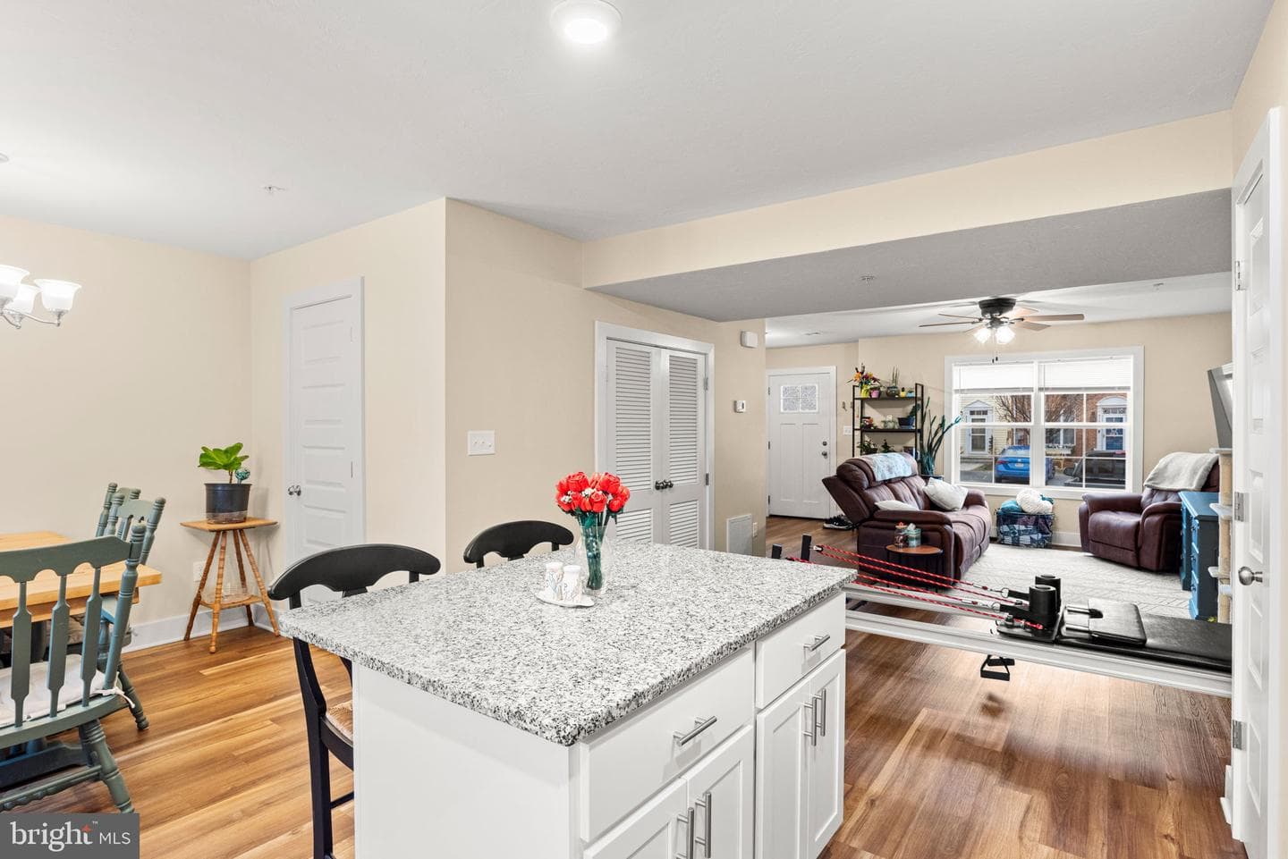 8796 Hillside Way photo 11