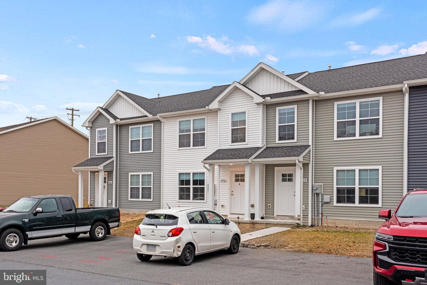 8796 Hillside Way photo 3