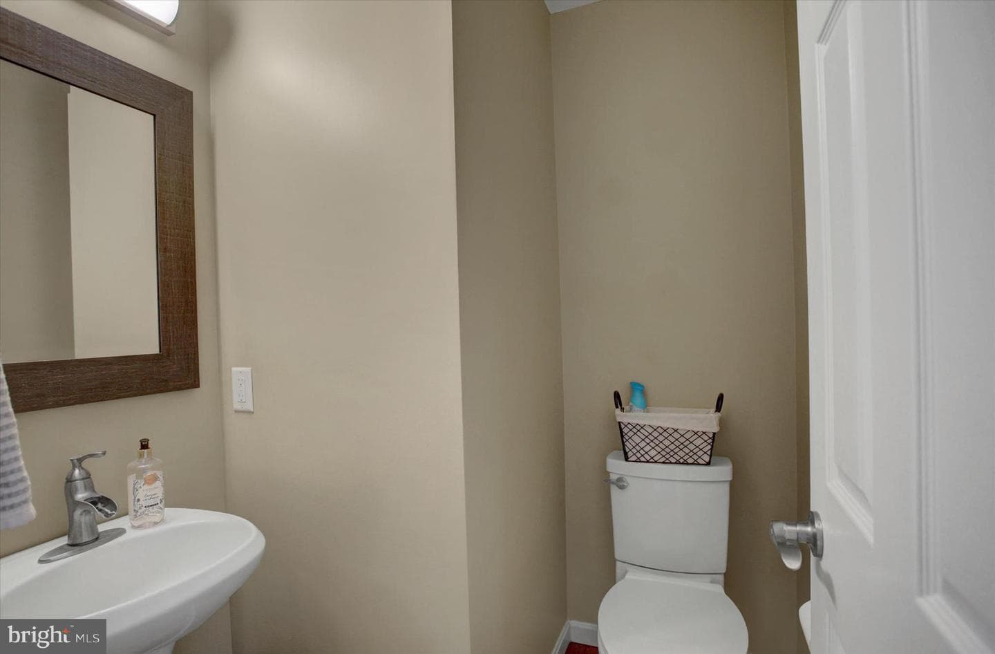 108 N Blackberry Lane photo 26