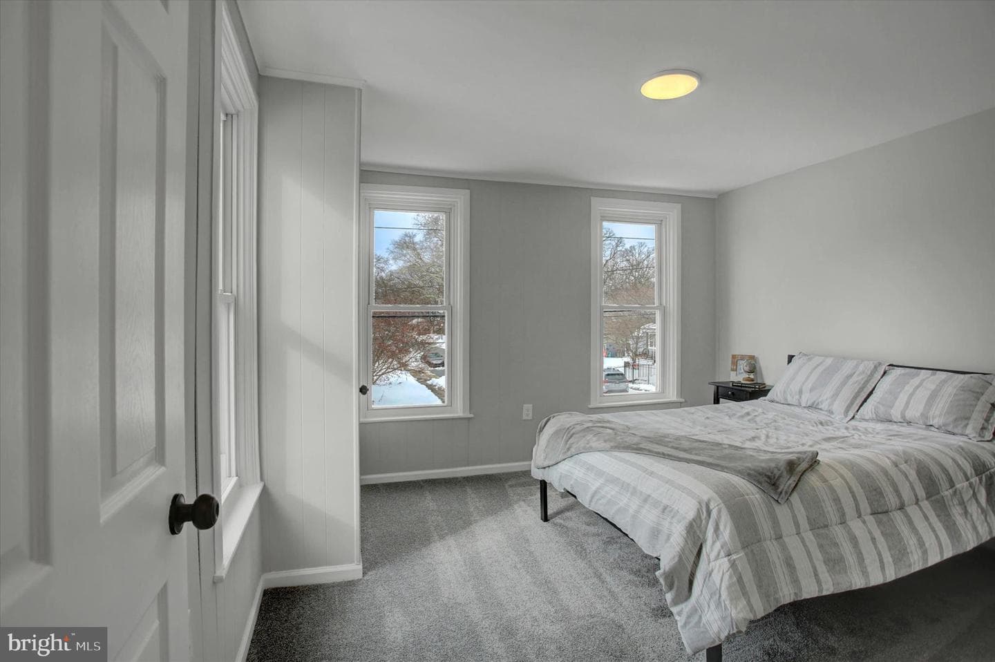 828 Broad Street photo 15