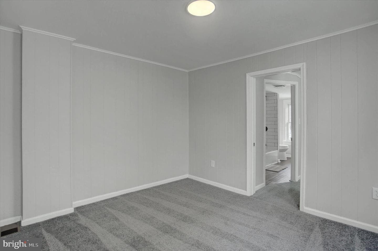 828 Broad Street photo 18