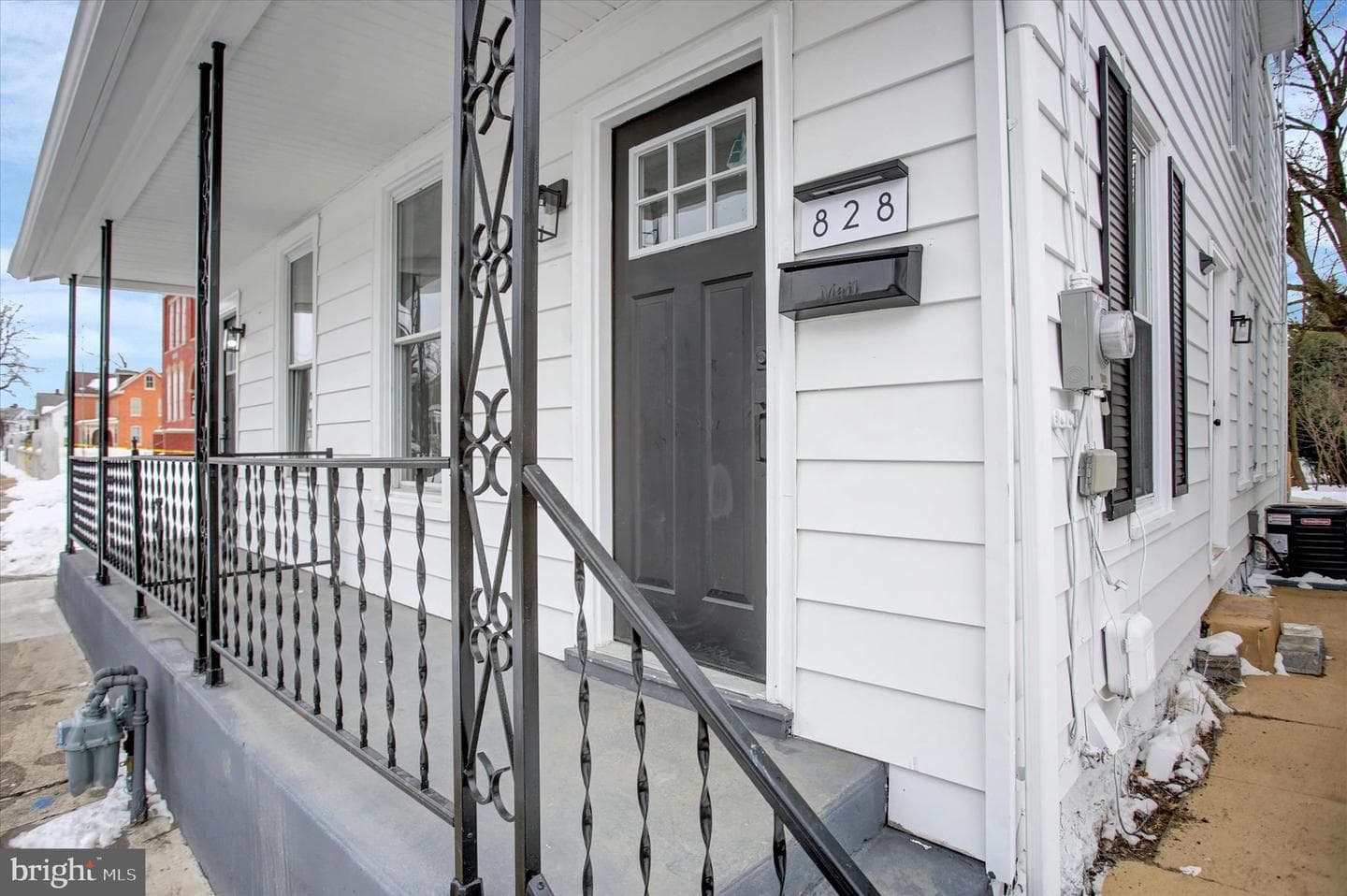 828 Broad Street photo 5