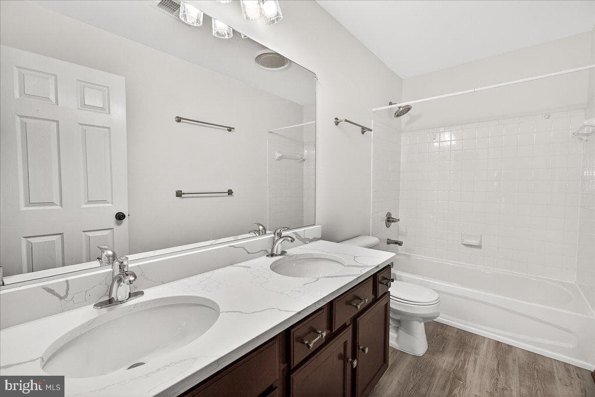 603 N Shannon photo 28