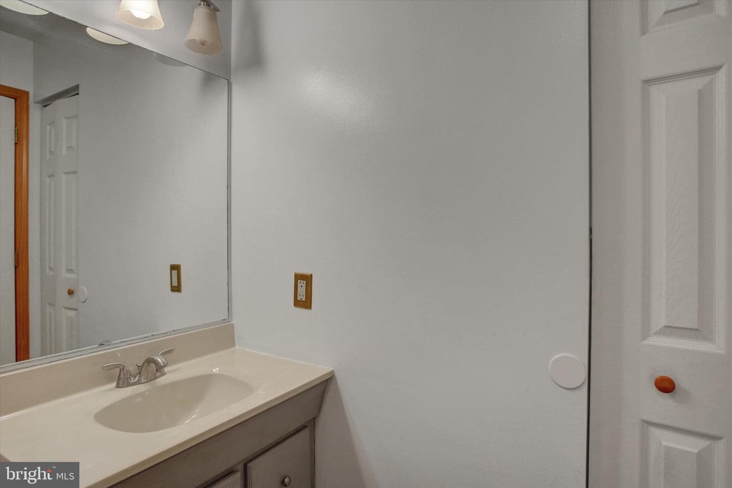 1760 Holly Lane photo 26