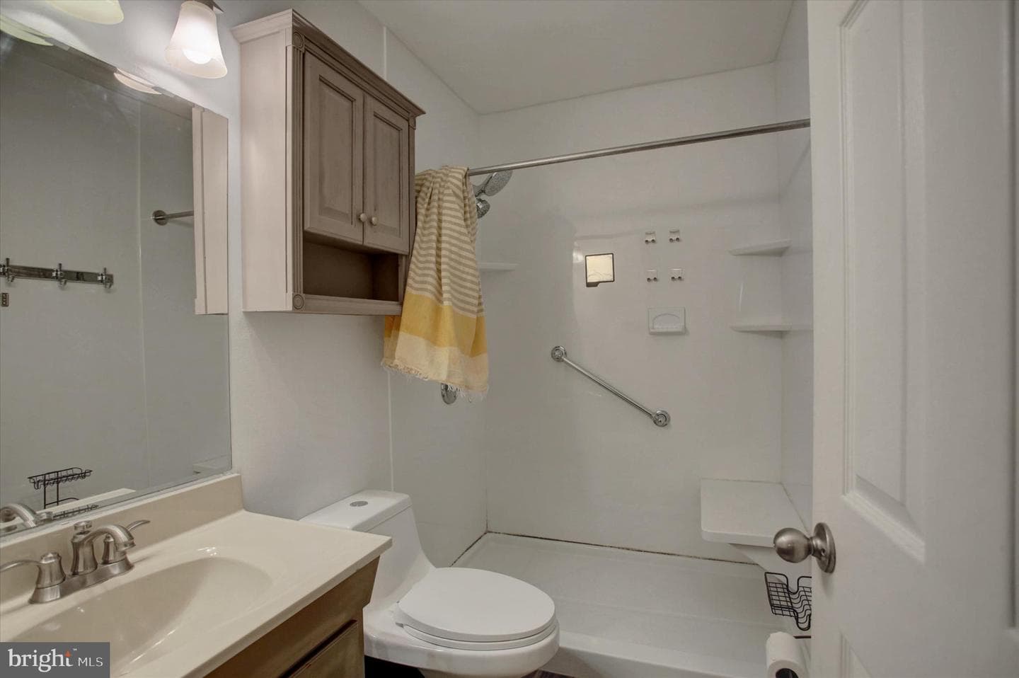 1760 Holly Lane photo 32