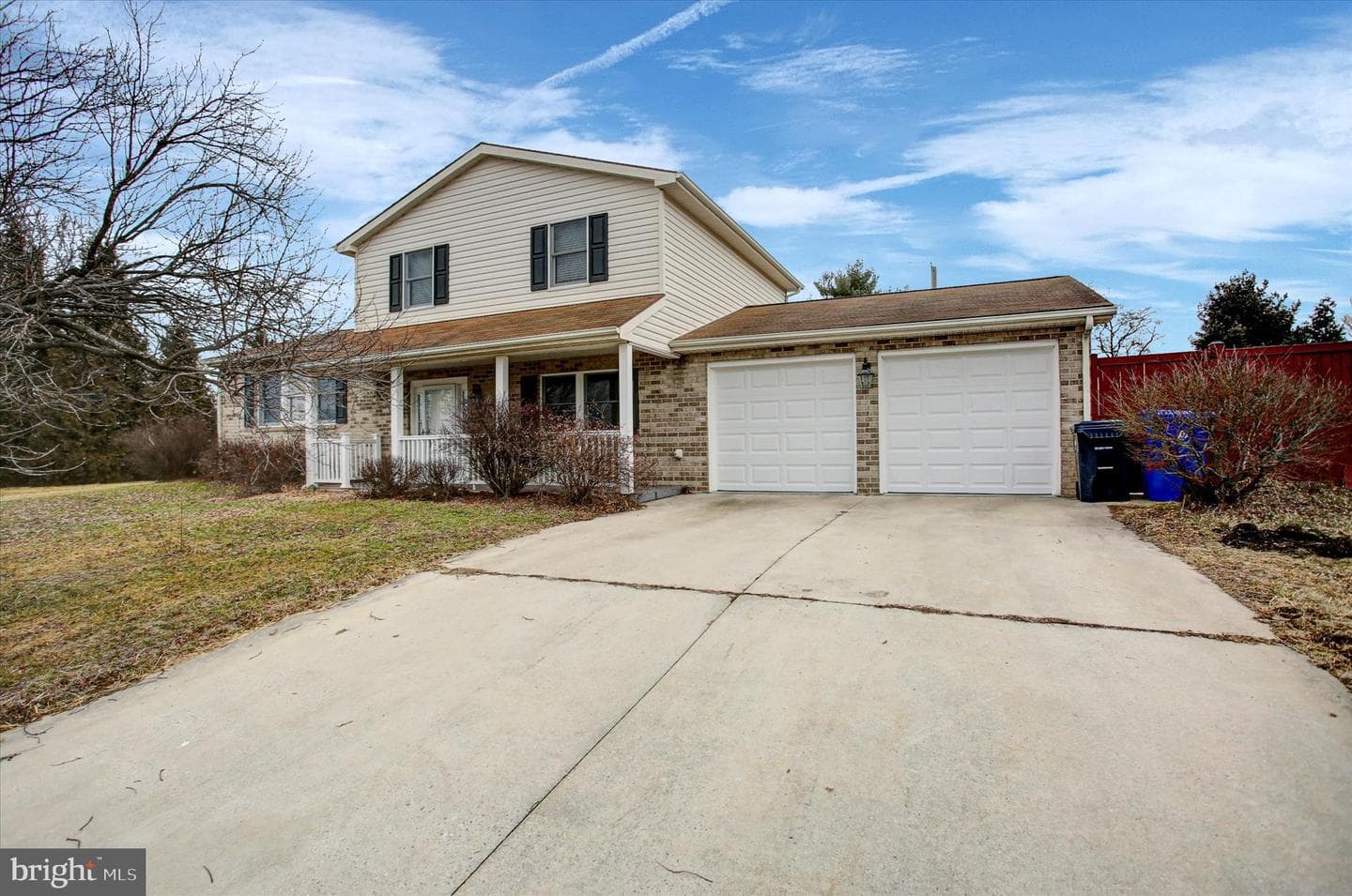 1760 Holly Lane photo 4