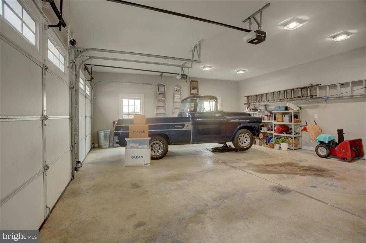 847 W King Street photo 68