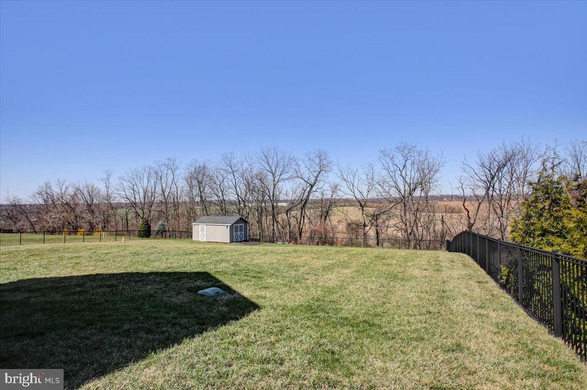 847 W King Street photo 82