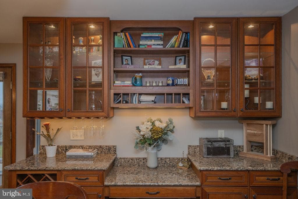 233 Carmack Drive photo 17