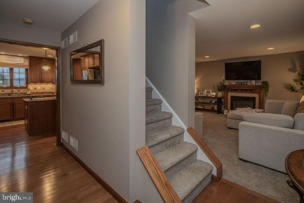 233 Carmack Drive photo 7