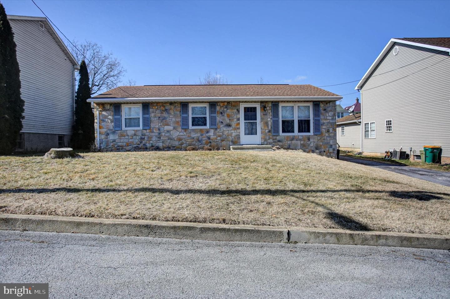 340 Ridge Avenue photo 29