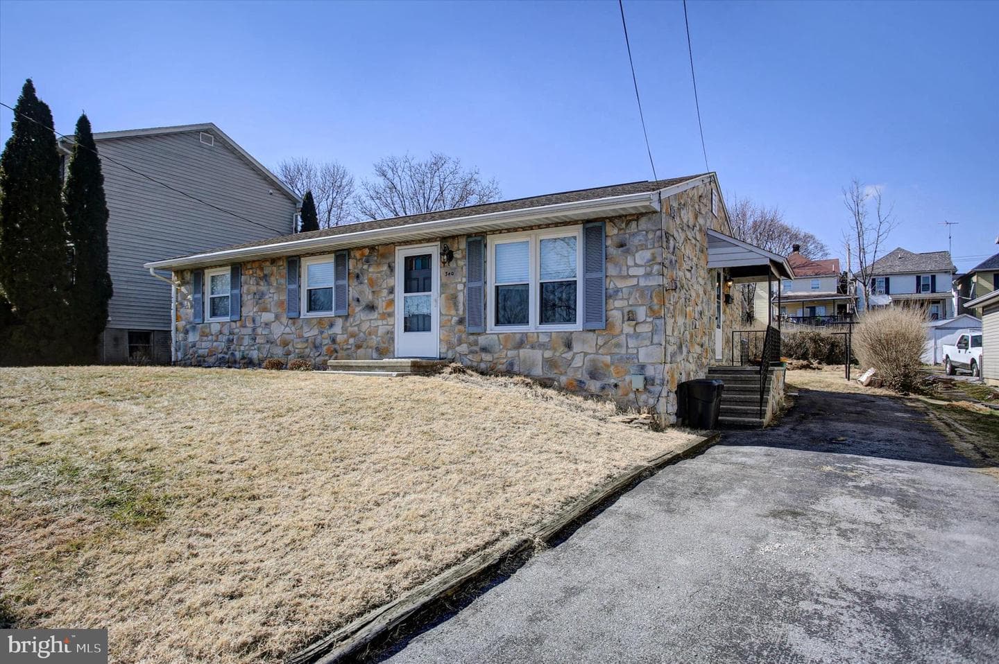 340 Ridge Avenue photo 30