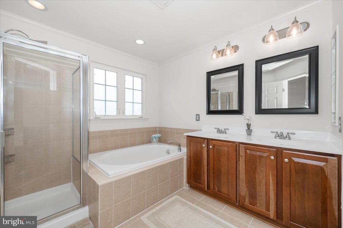 12436 N Welty photo 35