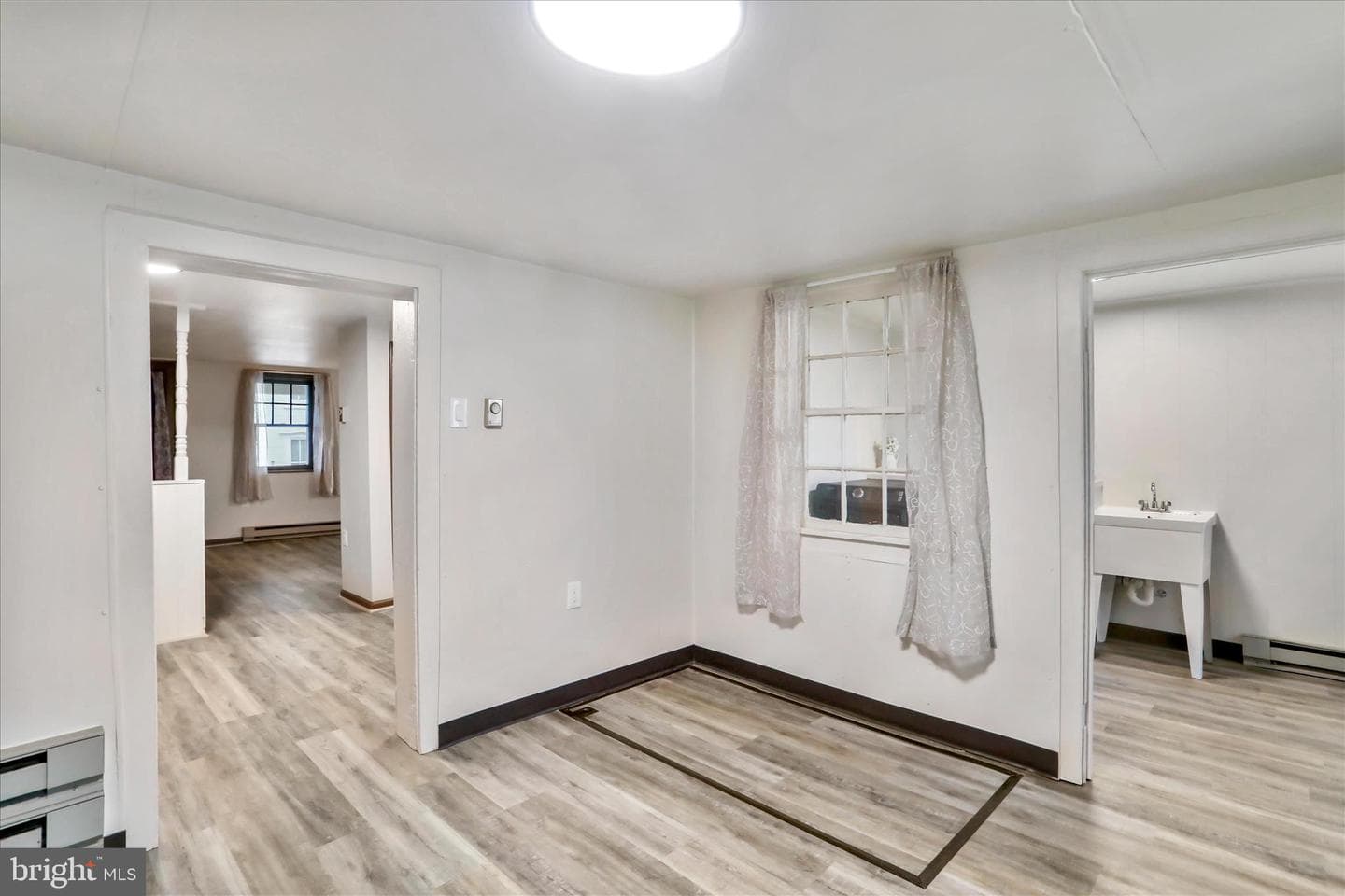 129 E Franklin Street photo 15