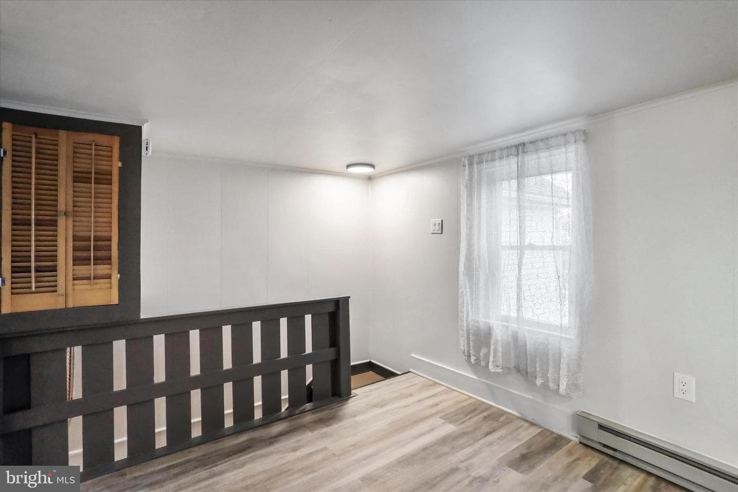 129 E Franklin Street photo 17