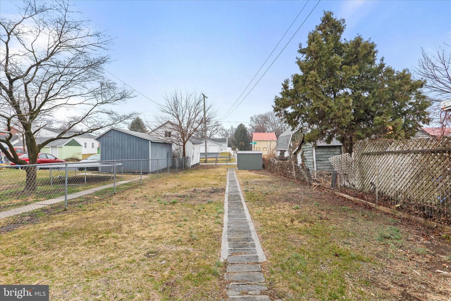 129 E Franklin Street photo 23