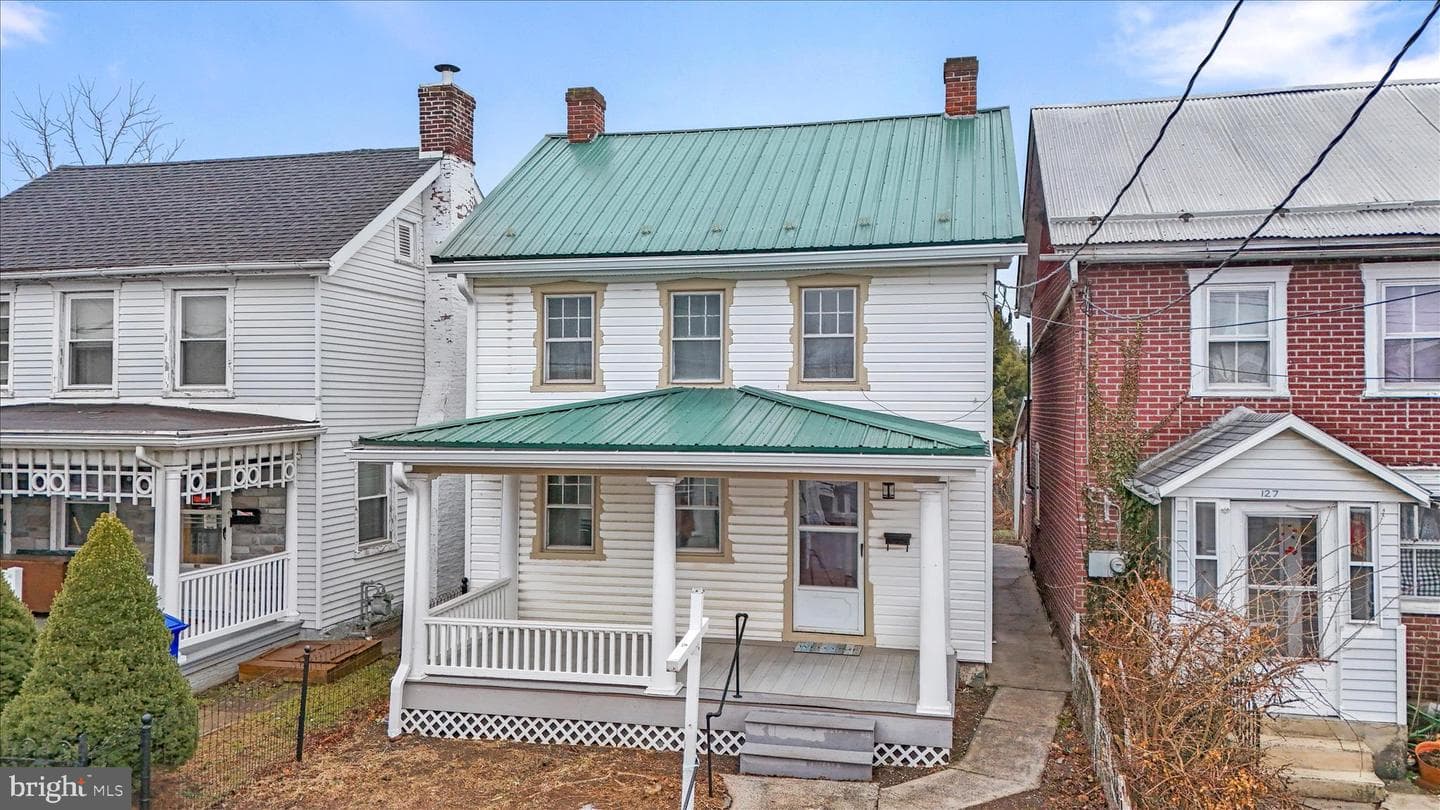 129 E Franklin Street photo 3