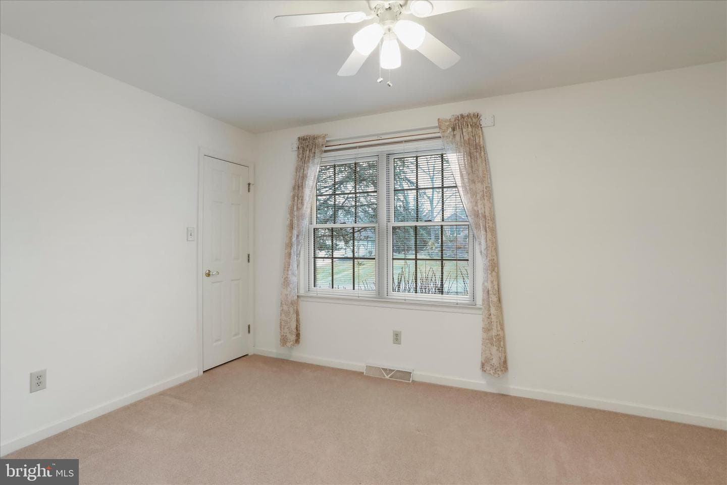 7010 Fairway Oaks photo 34