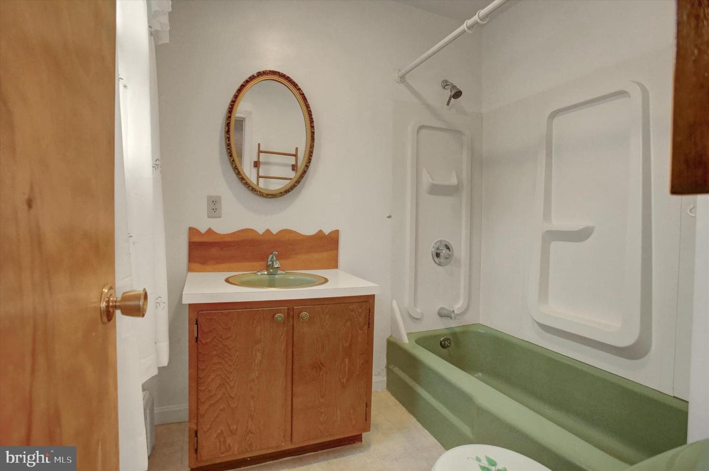 1343 Second Avenue photo 32