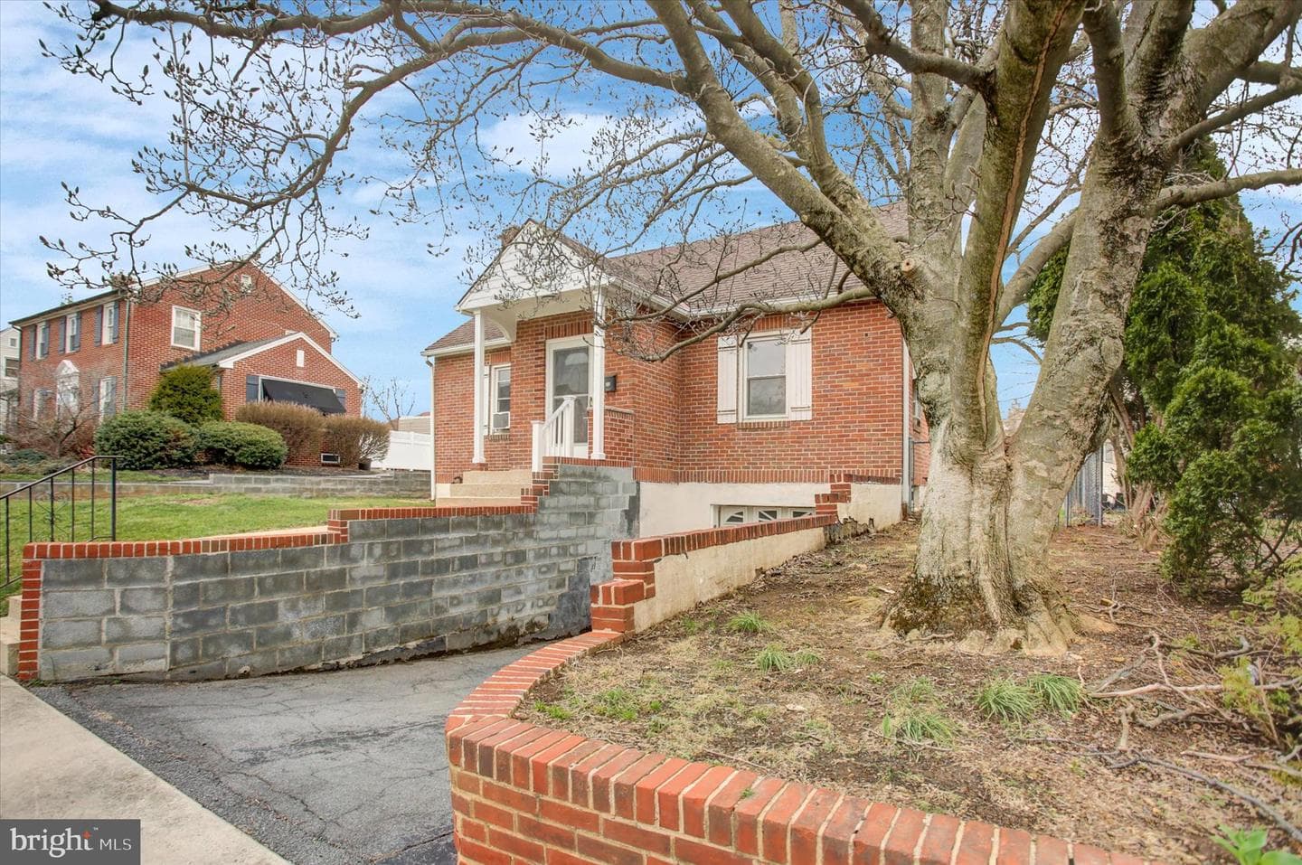 209 Homewood Avenue photo 3