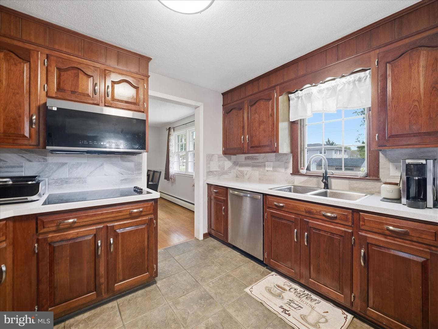 173 Colonial Drive photo 13