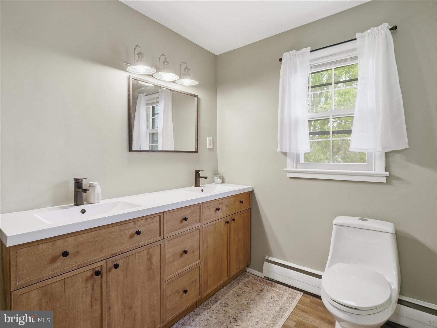 173 Colonial Drive photo 19